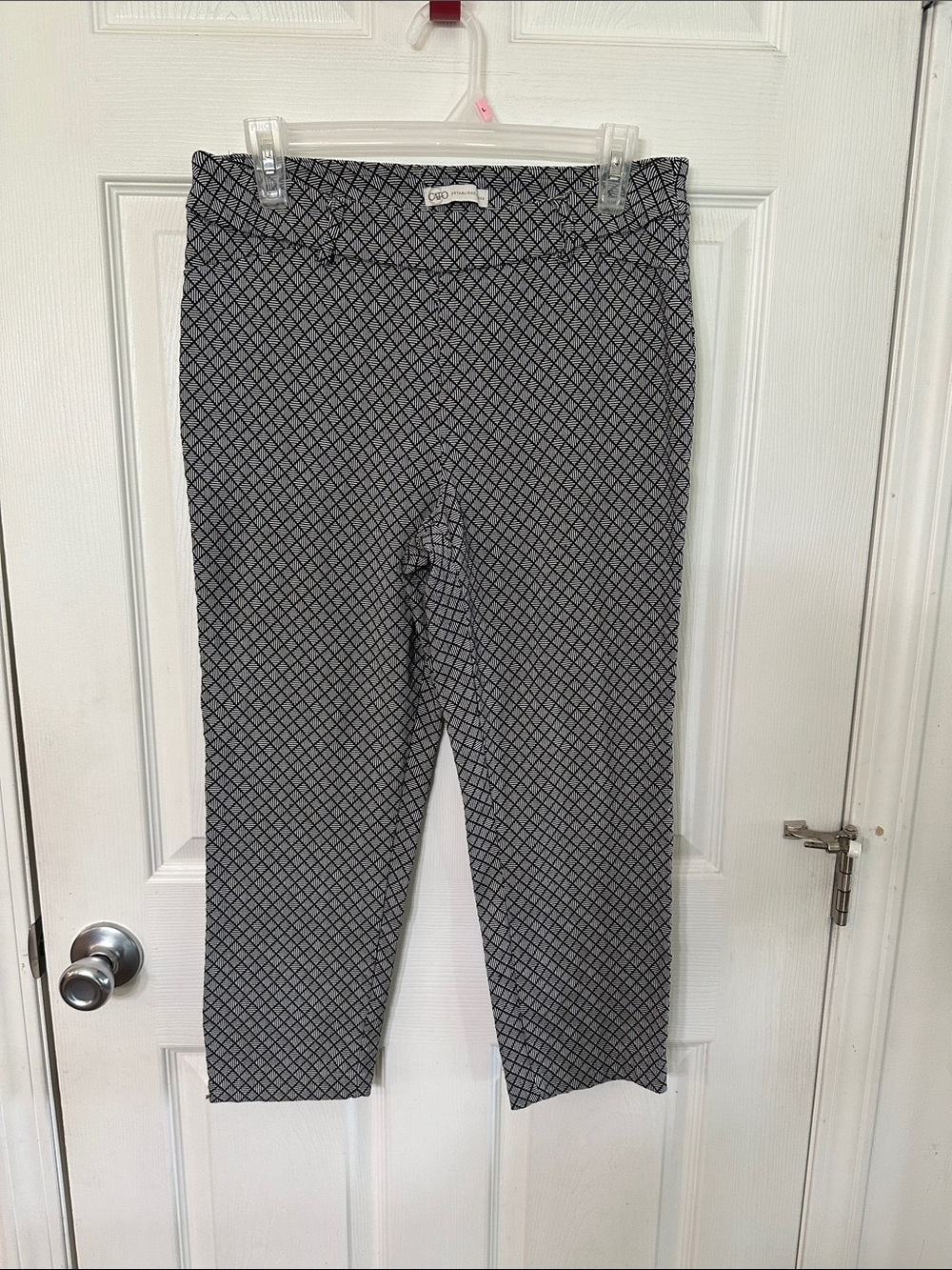 Cato Black & White Cropped Geometric Ankle Pants